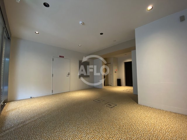 ロビー　HR・FRONT・REGALドームウエスト　ロビー