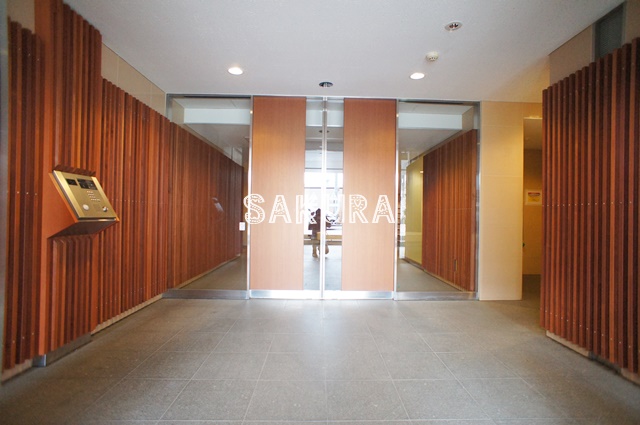 セキュリティ　不審者、勧誘員をシャットアウトできるオートロックです♪