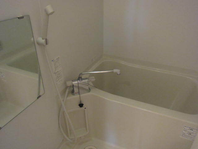 バス・シャワールーム　追焚給湯と浴室乾燥機付き