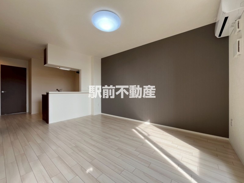 居室・リビング　※反転タイプ