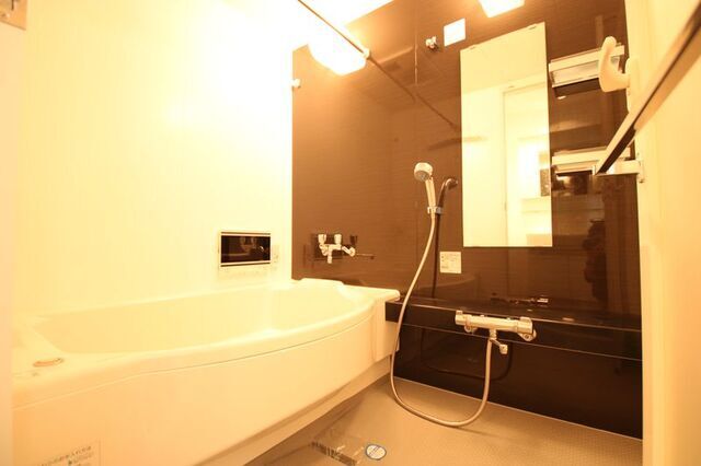 バス・シャワールーム　※違う号室の参考写真です。