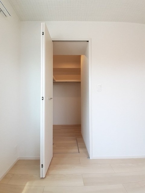 収納　図面と現状に相違がある場合には現状を優先