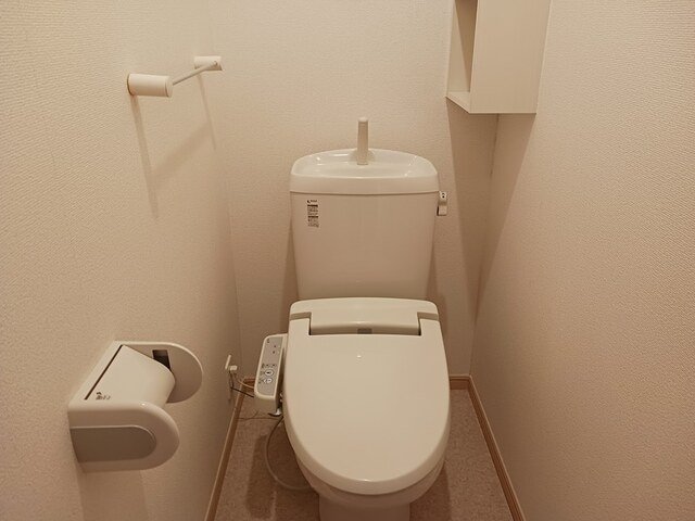 トイレ　落ち着いたトイレです