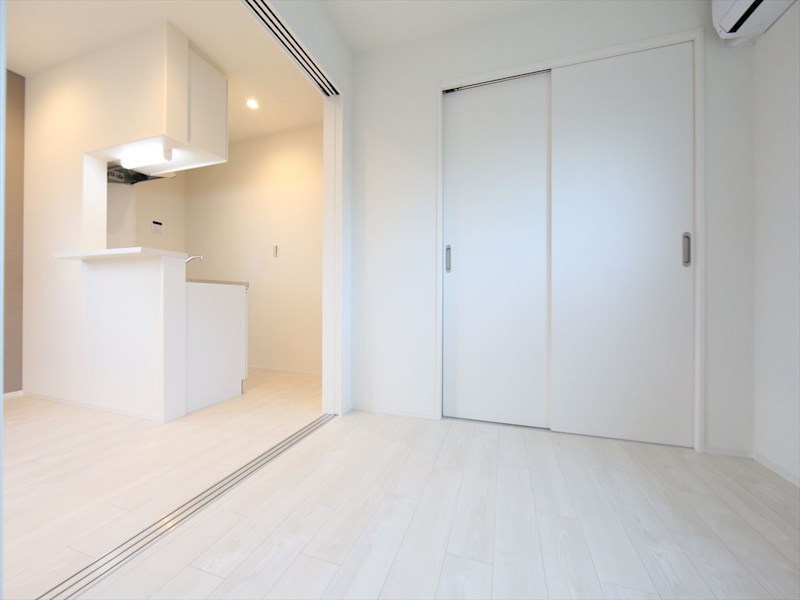 その他部屋・スペース　ＬＤＫ8.3帖　洋室3.5帖　つなげても使えます　同仕様写真