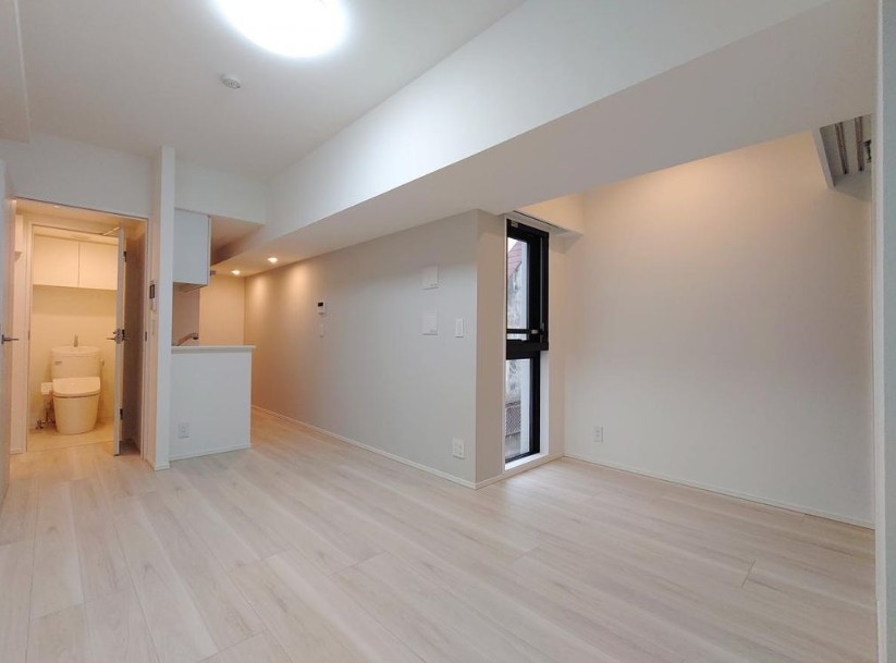 居室・リビング　こちらの居間で趣味の時間をお楽しみください