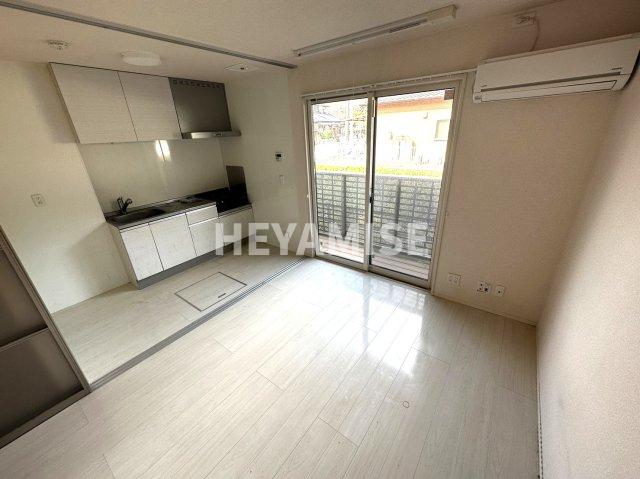 居室・リビング　※室内画像は別号室のもの