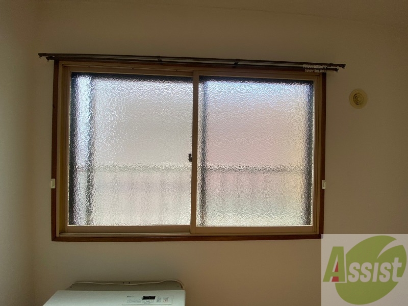 バルコニー　窓が大きいので風の通りが良さそうですね！！