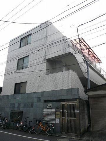 エントランス　★オートロック付きのエントランスです★