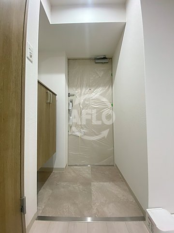 玄関　LIVIAZ OSAKA Verite　玄関