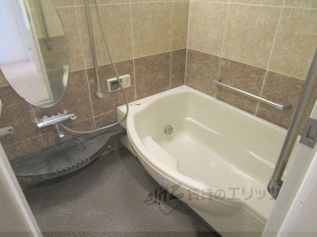 バス・シャワールーム　風呂