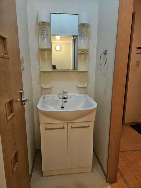 洗面設備　同棟別室?