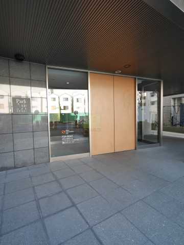 エントランス　パークアクシス神楽坂ステージ