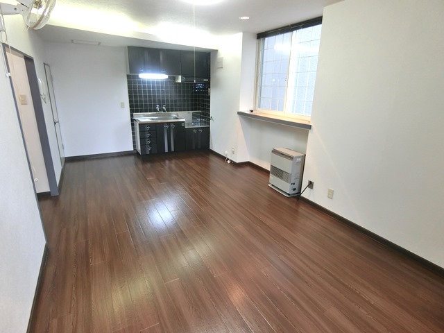 居室・リビング　同タイプ内観です