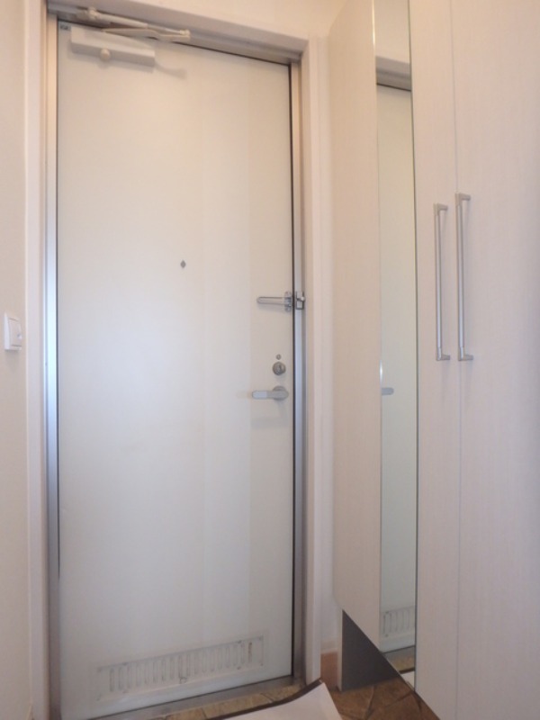 玄関　図面と現状に相違がある場合には現状を優先