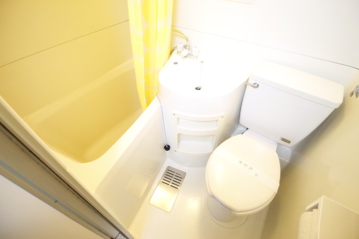 バス・シャワールーム　※他部屋写真使用