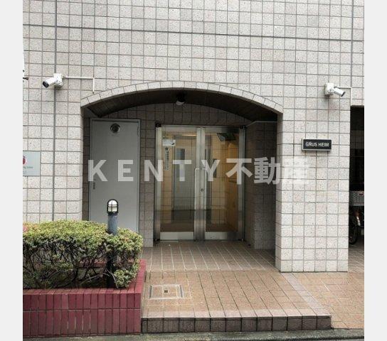 エントランス　清潔なエントランスです