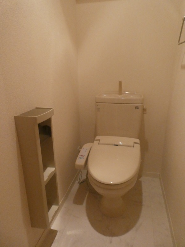 トイレ　トイレはもちろん温水洗浄便座♪