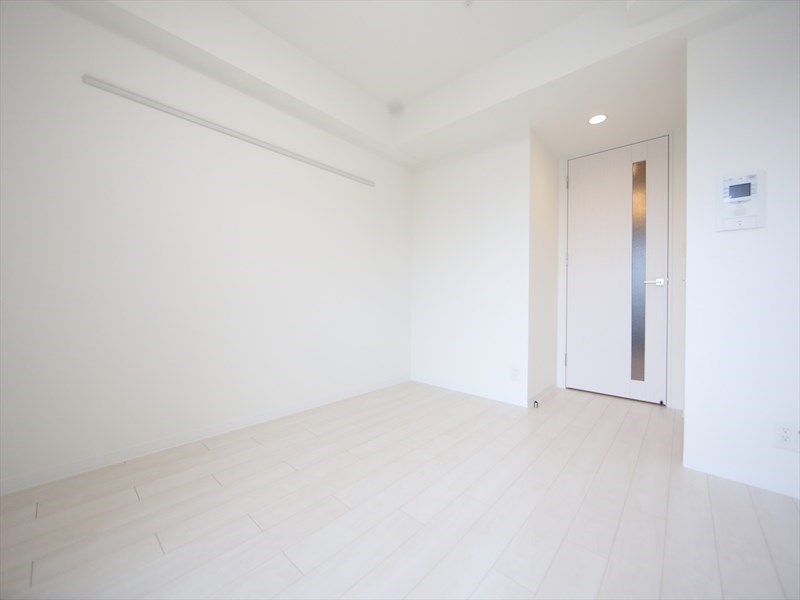 その他部屋・スペース　洋室6.7帖　クローゼット付（収納充実してます）