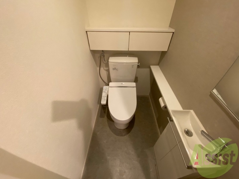 トイレ　こちらはトイレです。清潔感があり、安心して使用できます。