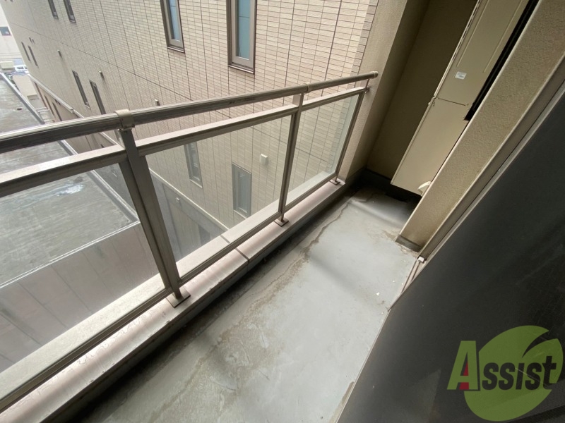 バルコニー　バルコニーです。洗濯物を干したり一息ついたりできますね！