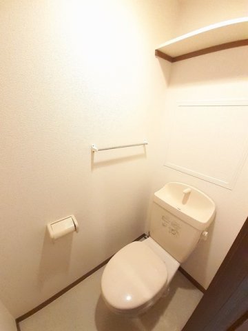 トイレ　清潔感のあるトイレです
