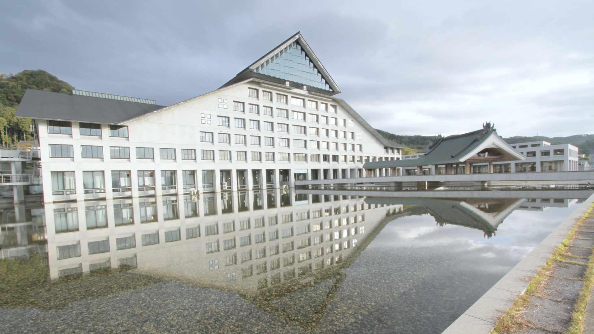 大学・短大　私立東北芸術工科大学（大学・短大）まで1371m