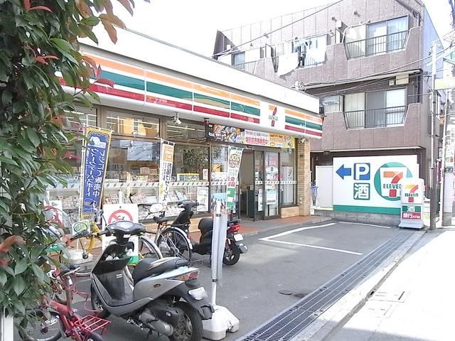 コンビニ　セブンイレブン（コンビニ）まで160m