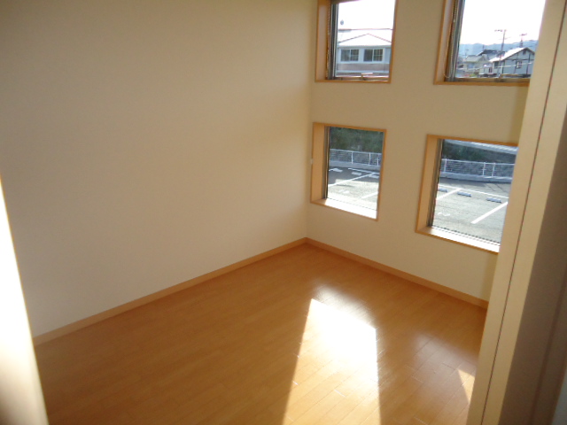 バルコニー　洋室