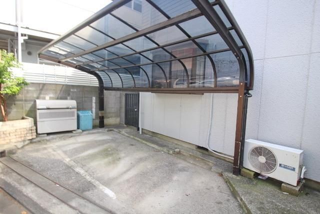 駐車場　★屋根付き駐輪場です★
