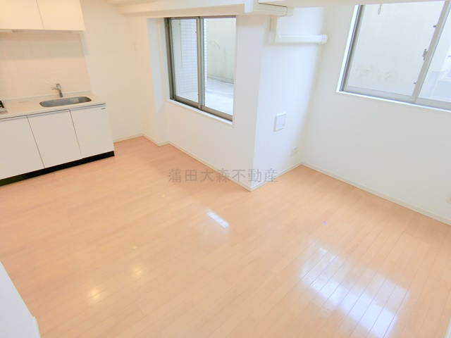 居室・リビング　洋室8.5帖　東向き