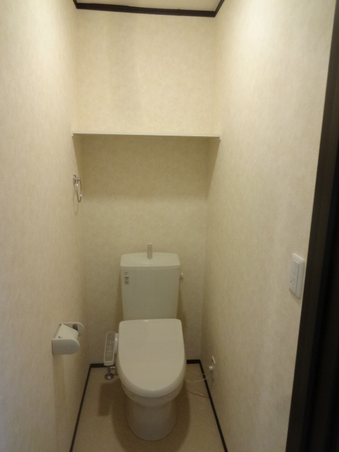 ＪＲ米坂線 南米沢駅 徒歩11分 2階建 築9年のトイレ写真