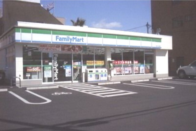 コンビニ　ファミリーマート高根沢宝石台店（コンビニ）まで315m