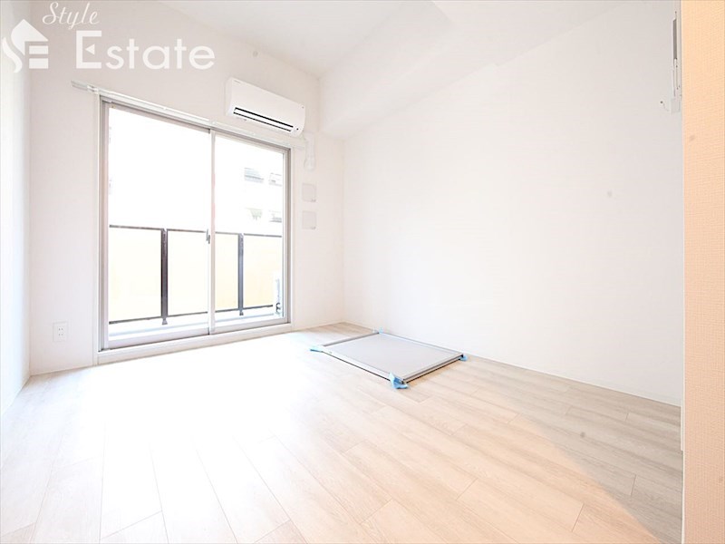 居室・リビング　内装