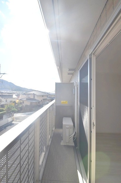 バルコニー　日当良好