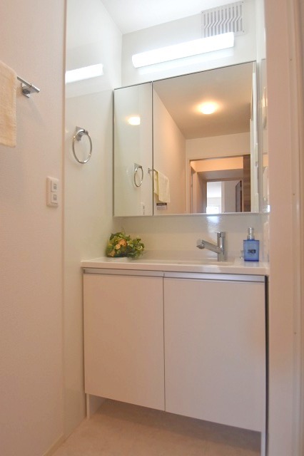 洗面設備　シャンプードレッサー完備