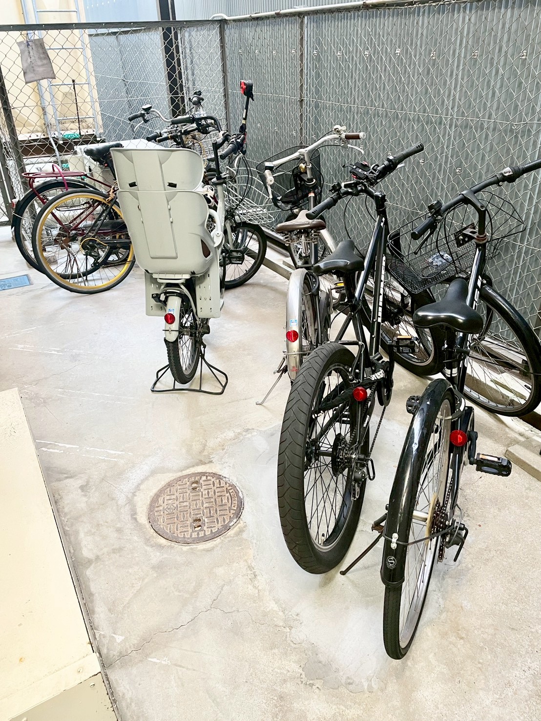 駐車場　駐輪場