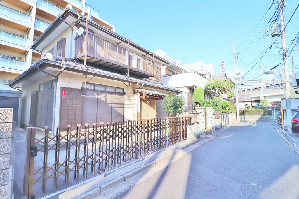 建物外観　広々一戸建て