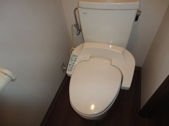 トイレ　シャワー付トイレ