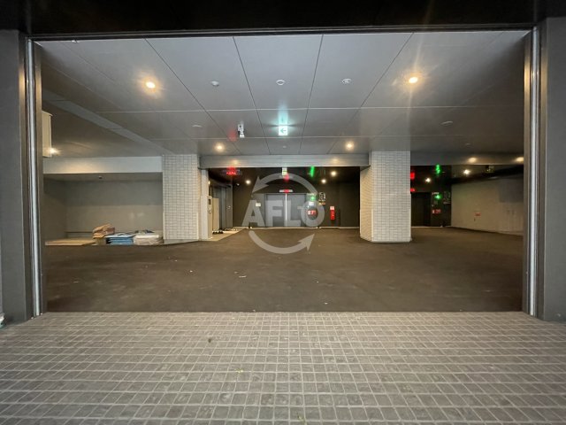 駐車場　プレミストタワー靭本町　敷地内駐車場