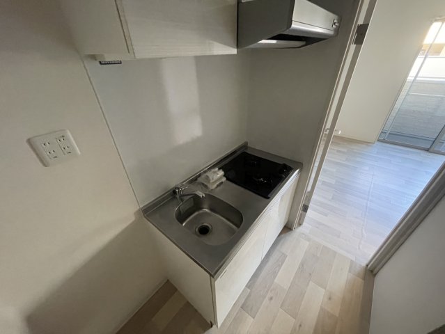 キッチン　同物件別部屋写真