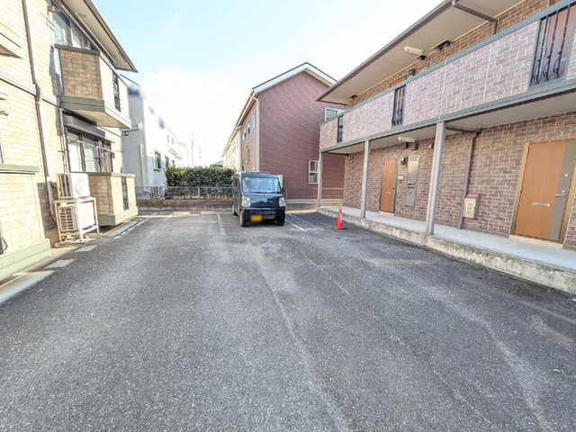 駐車場　駐車場