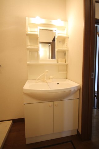 洗面設備　※同物件別号室の写真になります