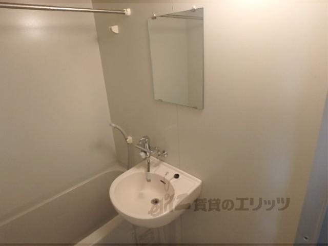 バス・シャワールーム　洗面台