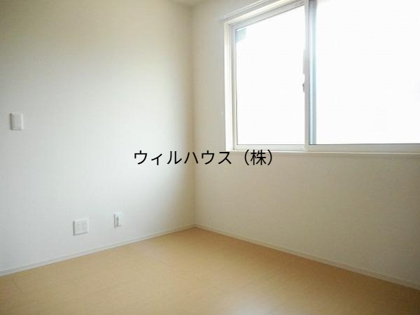 その他部屋・スペース　明るい洋室！