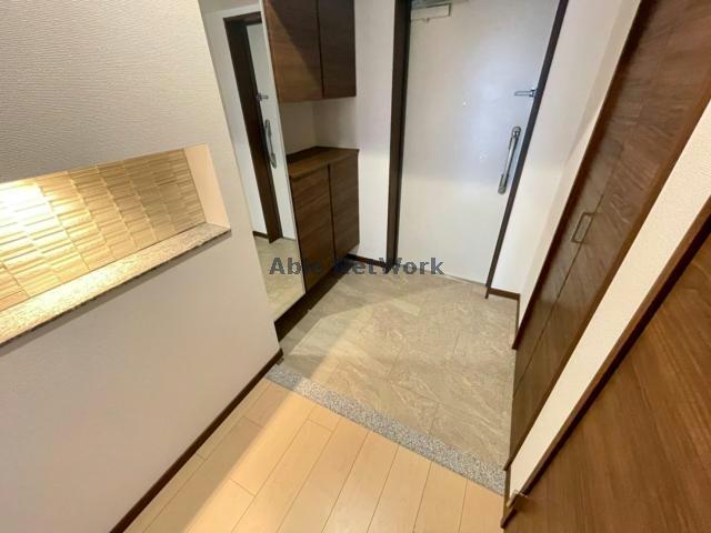 玄関　同型タイプ　現況優先