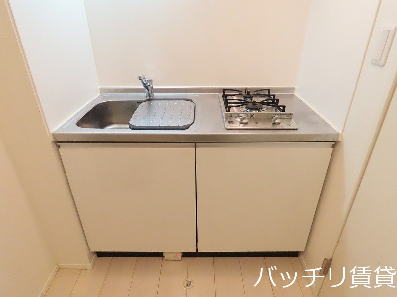 キッチン　同型タイプの為、現状を優先いたします。