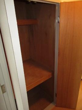 収納　廊下収納（開）