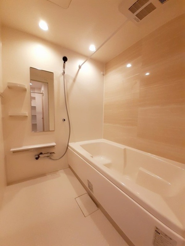 バス・シャワールーム　図面と現状に相違がある場合には現状を優先