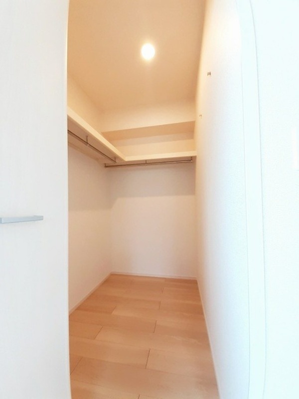 収納　図面と現状に相違がある場合には現状を優先