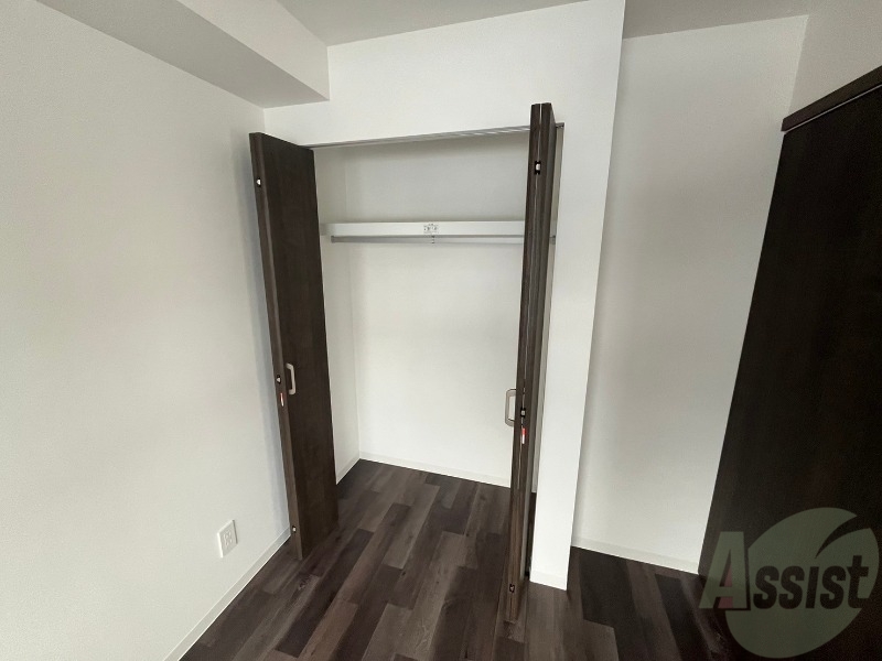 収納　寝室には収納があります。すっきり片づけましょう！